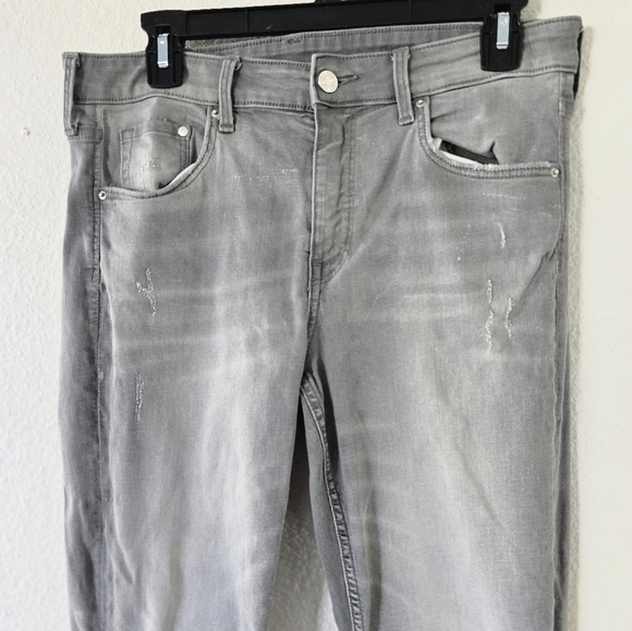 &Denim Women's High Rise Skinny Jeans, Washed Gray color. 5pockets,  size 33 - Picture 3 of 10